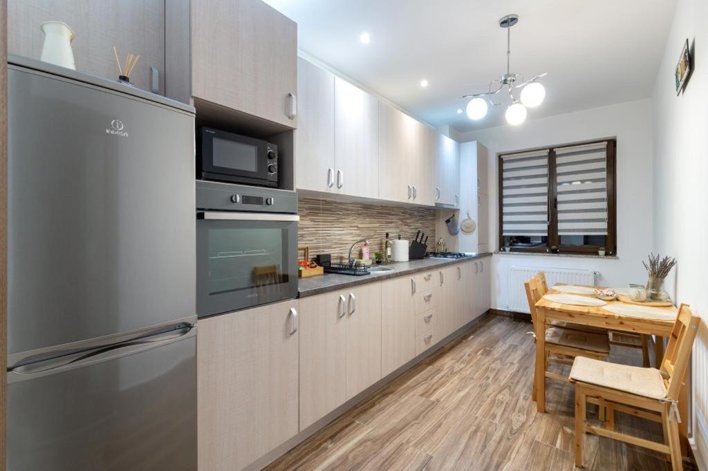 בראשוב Isaran Residence מראה חיצוני תמונה